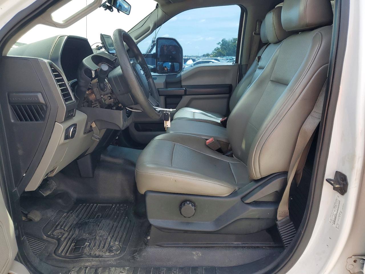 Ford F-350 Super Duty