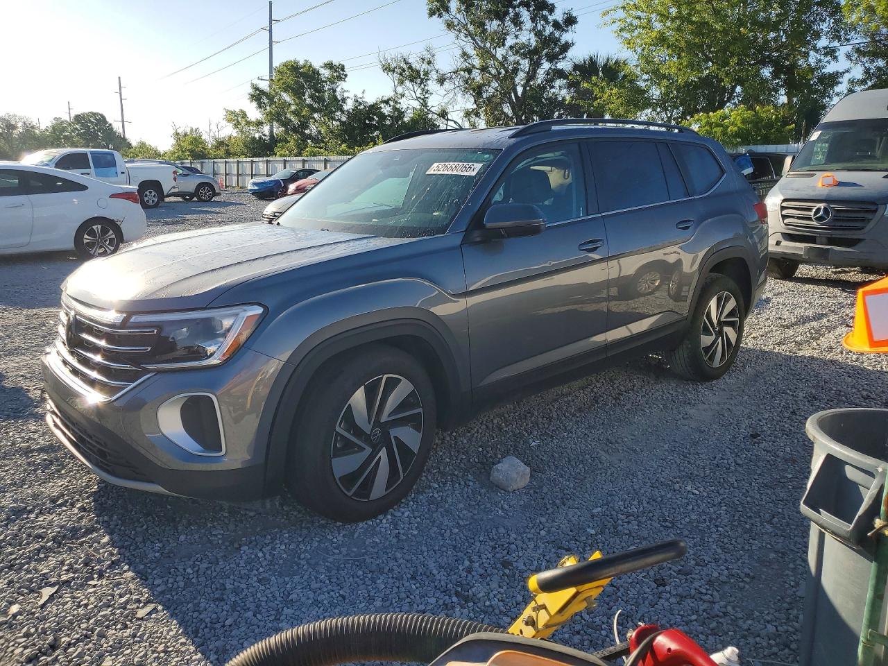 Salvage Volkswagen Atlas Image