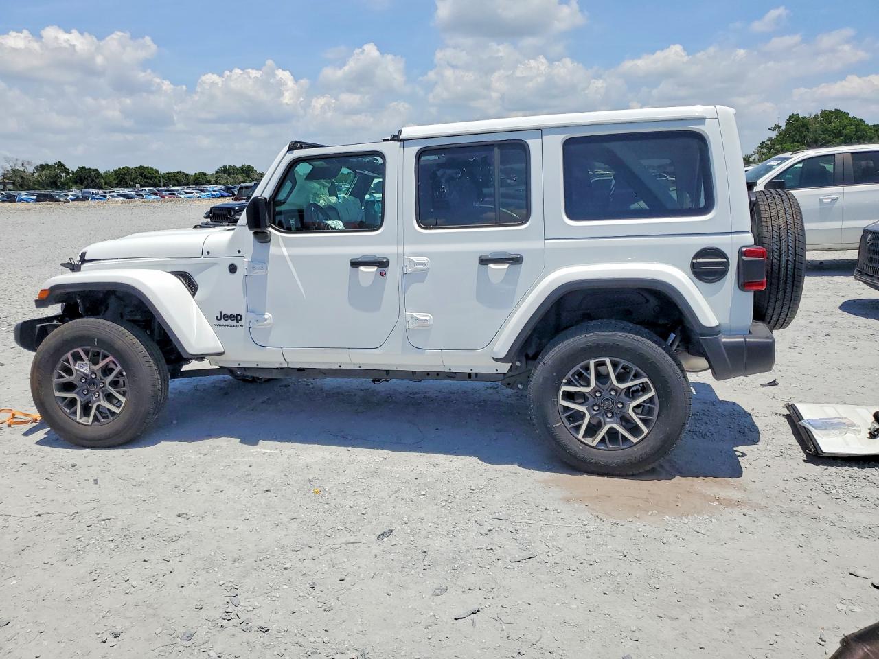 Jeep Wrangler Sahara