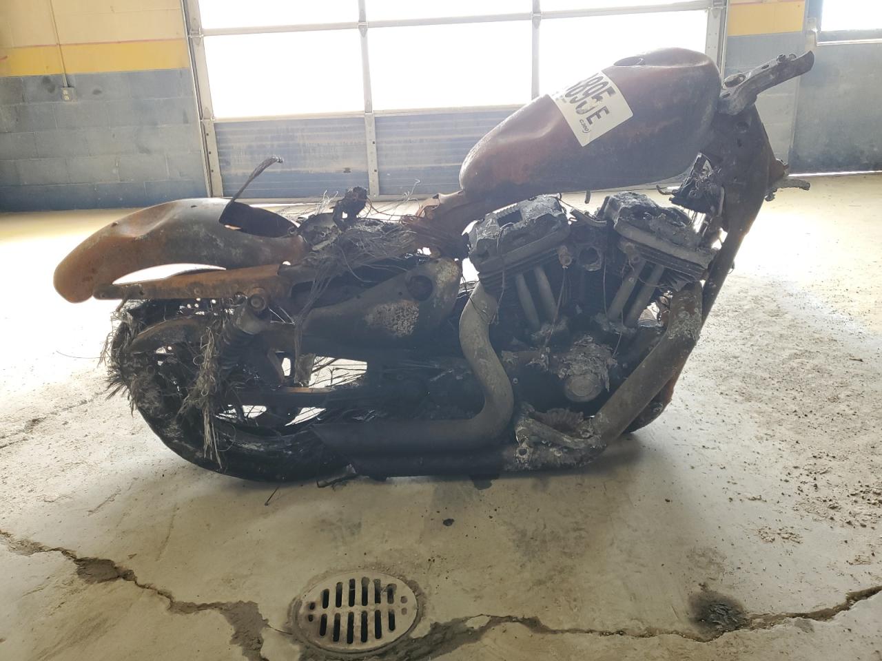 Salvage Harley-Davidson Xl883 N Image