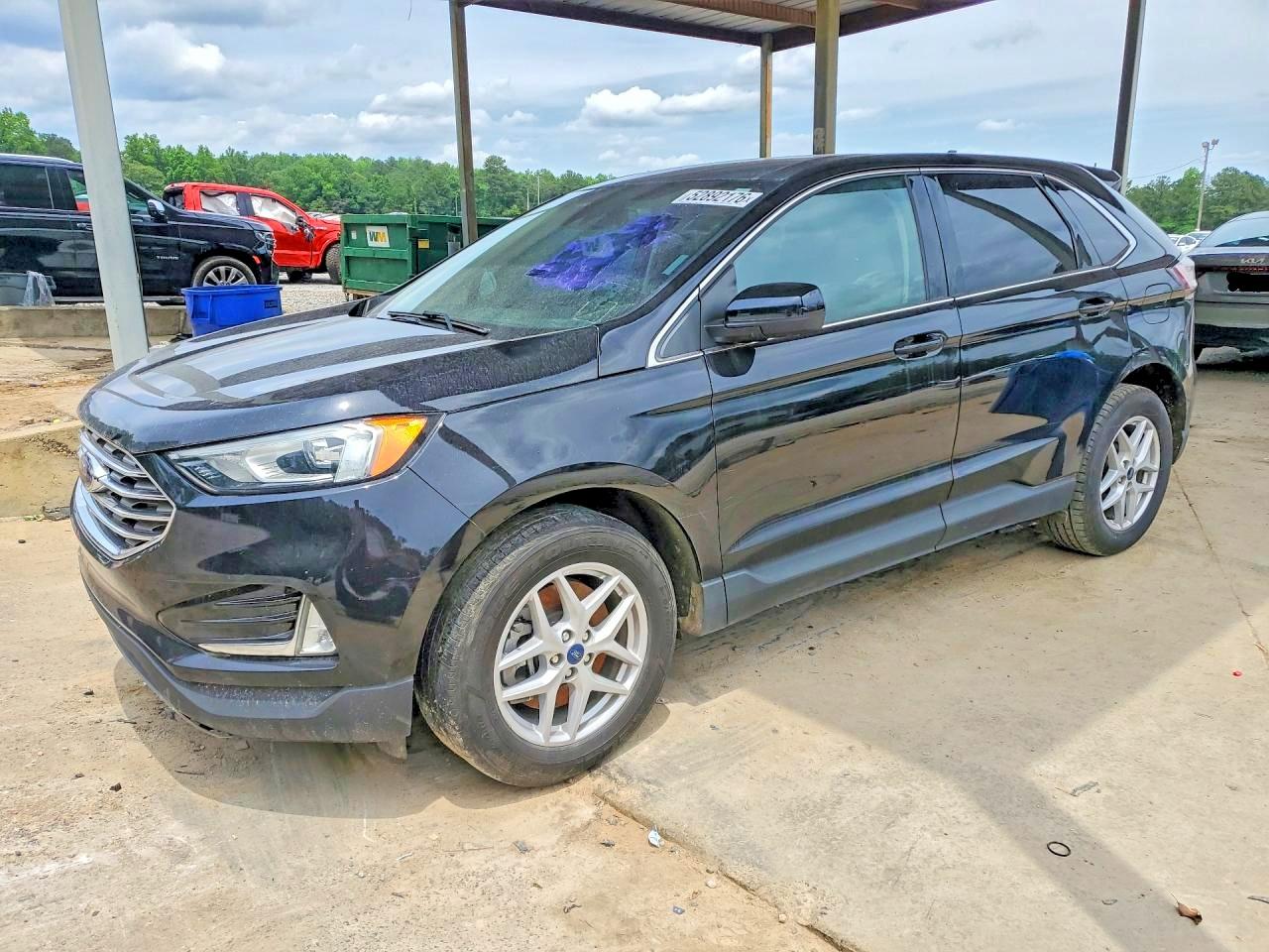 Salvage Ford Edge Image