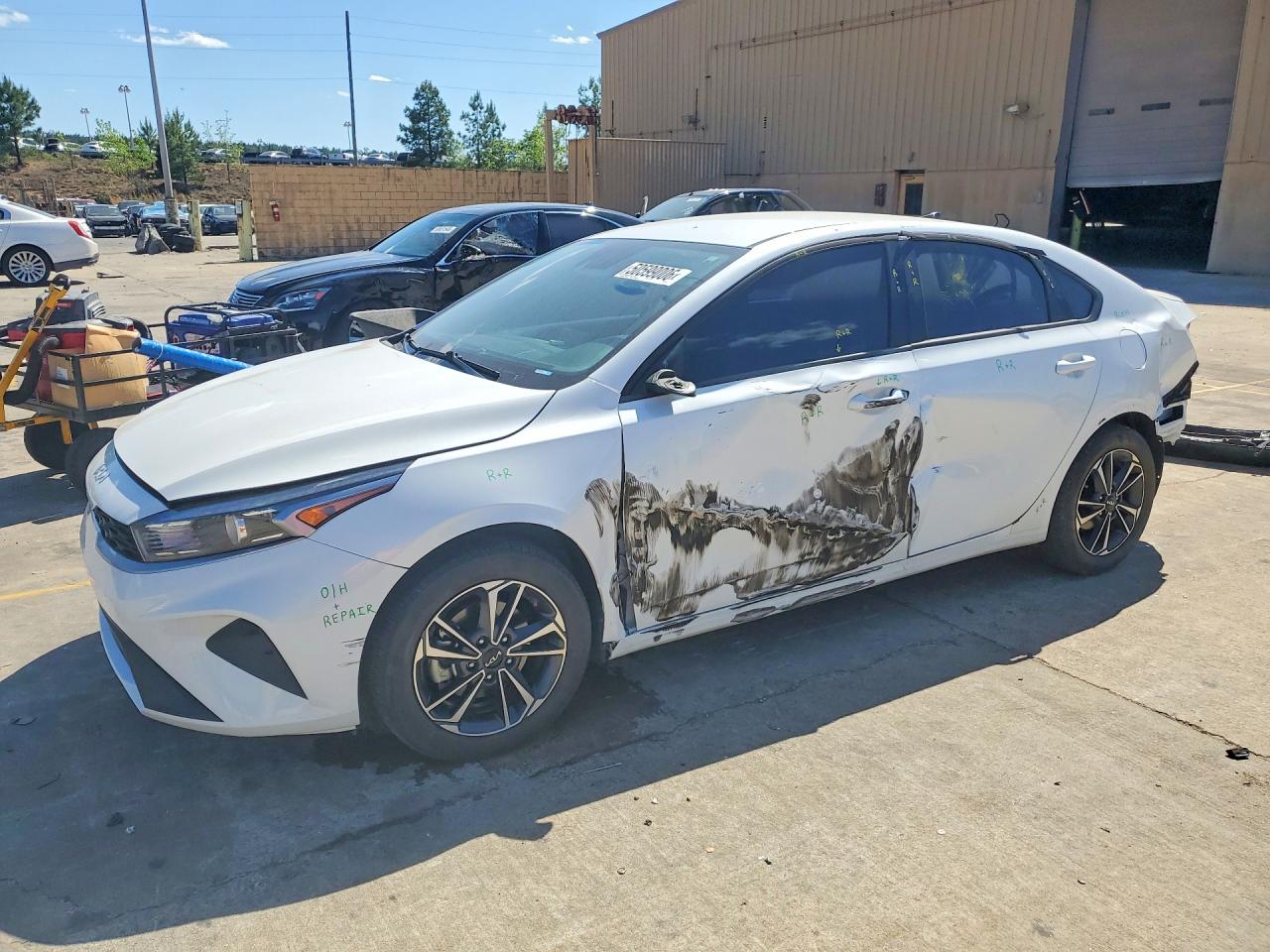 Salvage Kia Forte Image