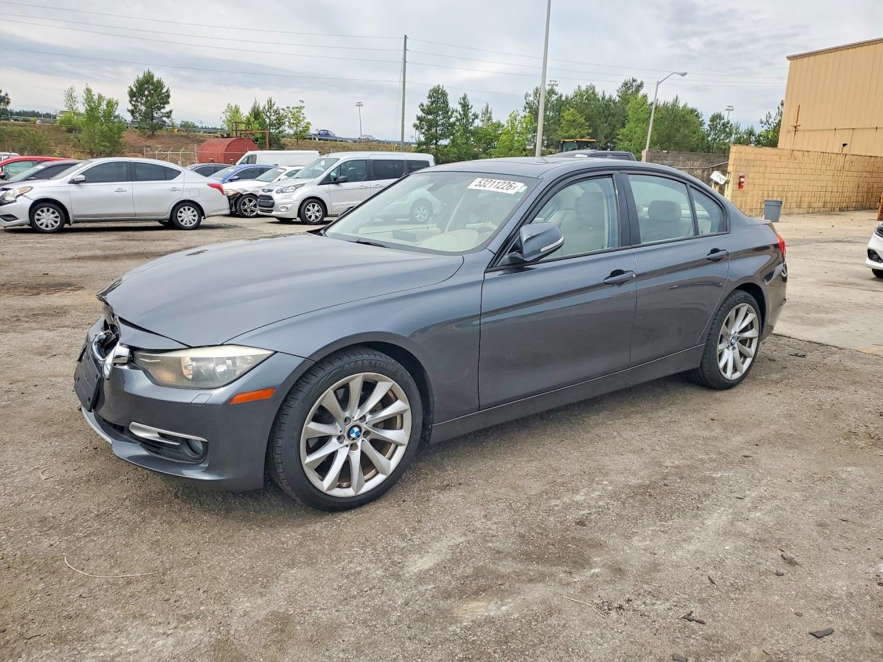 Salvage BMW 3 Series Image