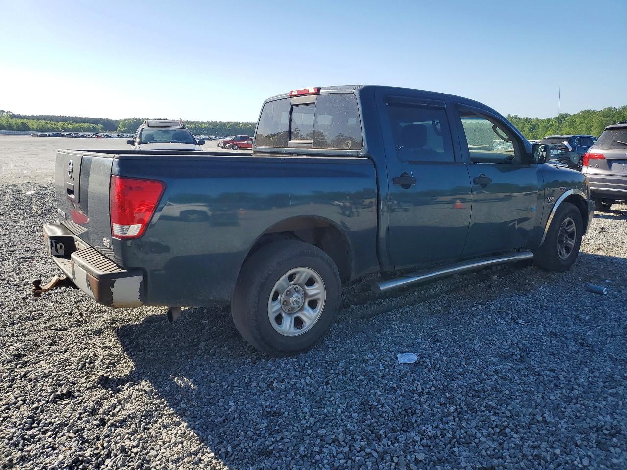 Nissan Titan