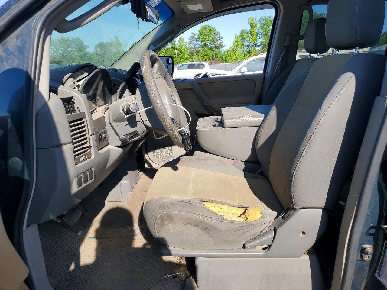 Nissan Titan