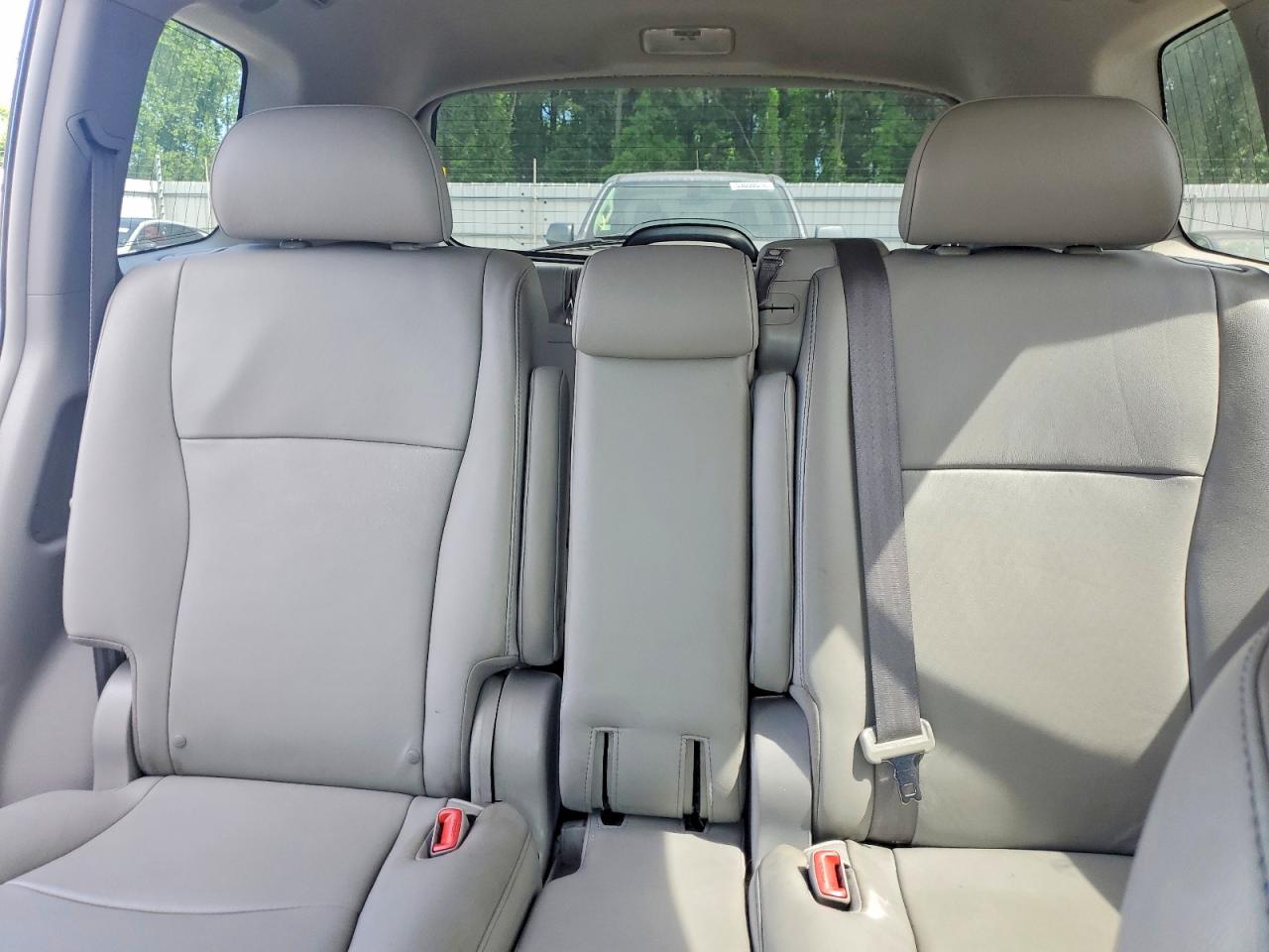 Toyota Highlander Se