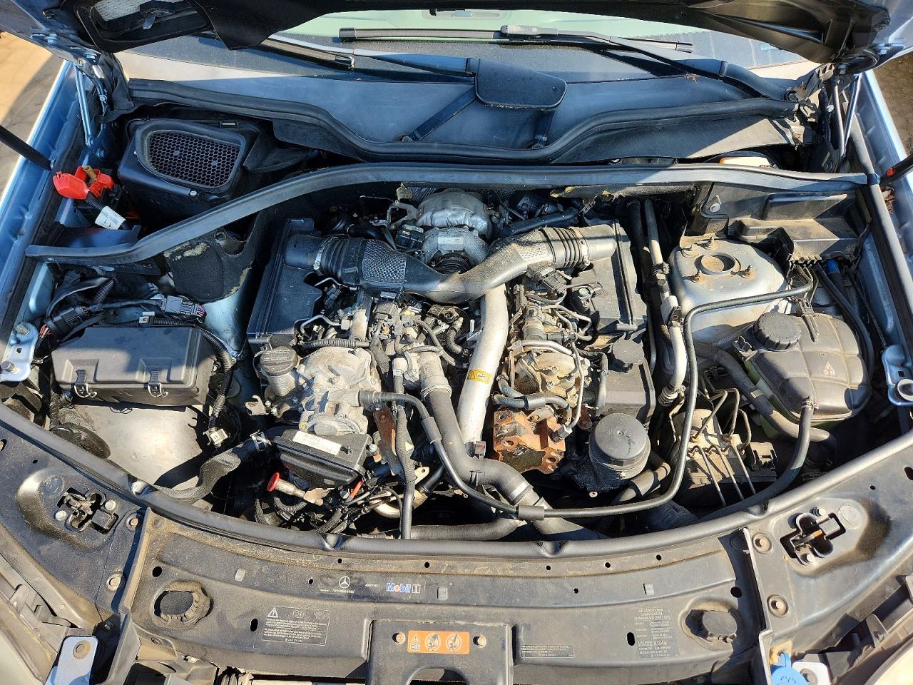 Mercedes-Benz M-Class 320