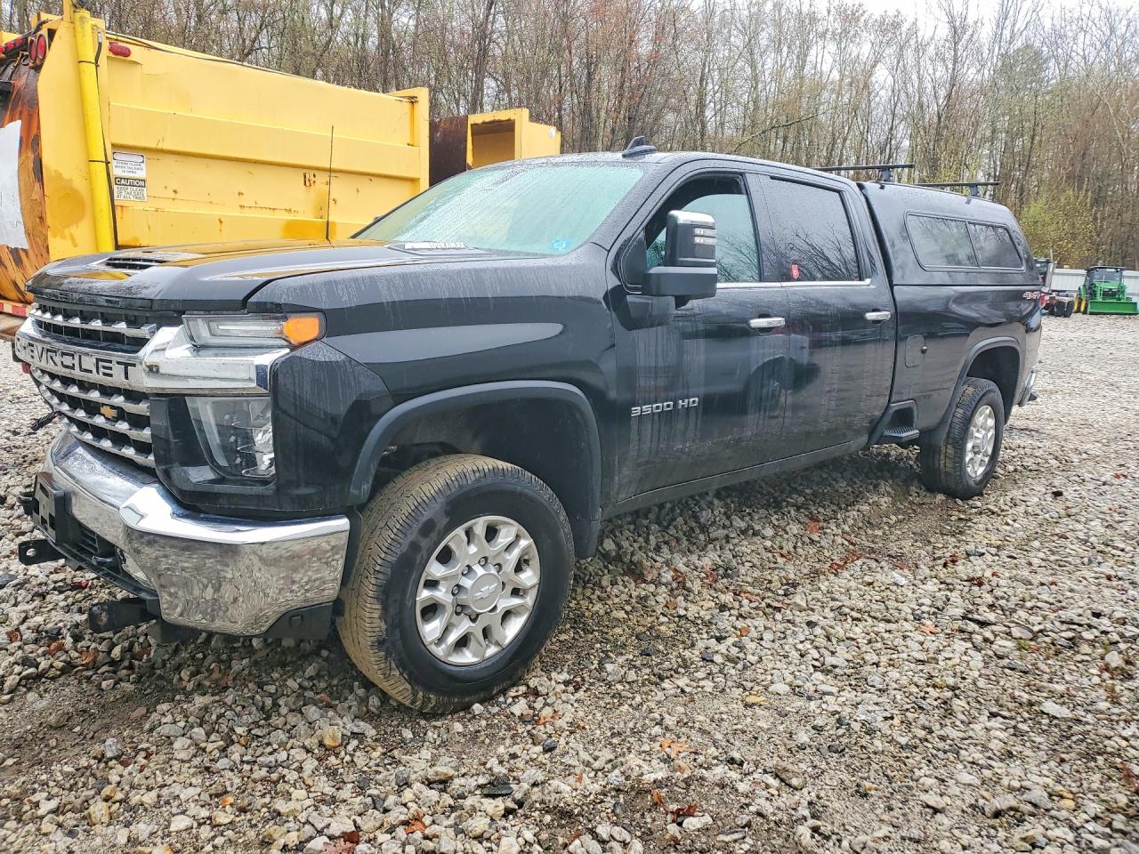 Salvage Chevrolet Silverado Image