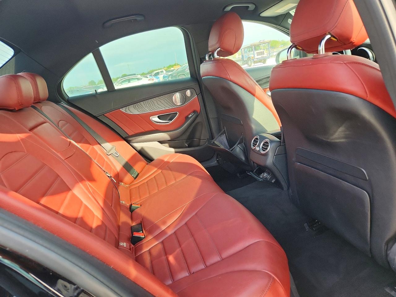 Mercedes-Benz C-Class 400 4matic
