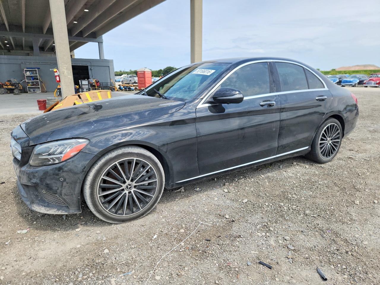 Salvage Mercedes-Benz C-Class Image