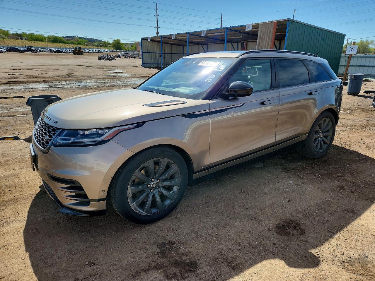Salvage Land Rover Range Rover Image