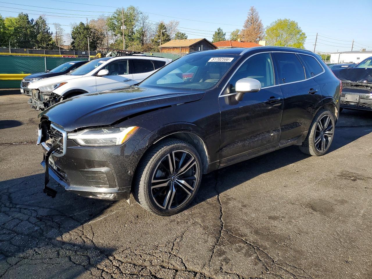 Salvage Volvo XC60 Image