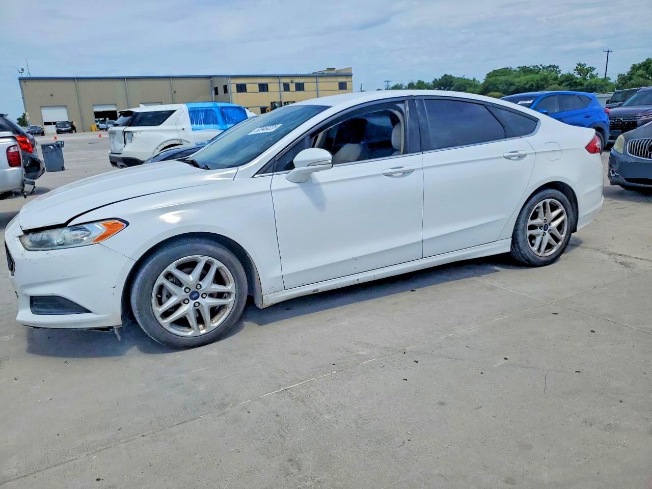 Salvage Ford Fusion Image