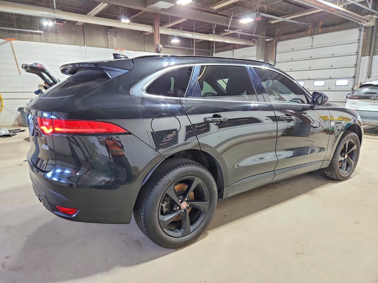 Jaguar F-PACE Prestige