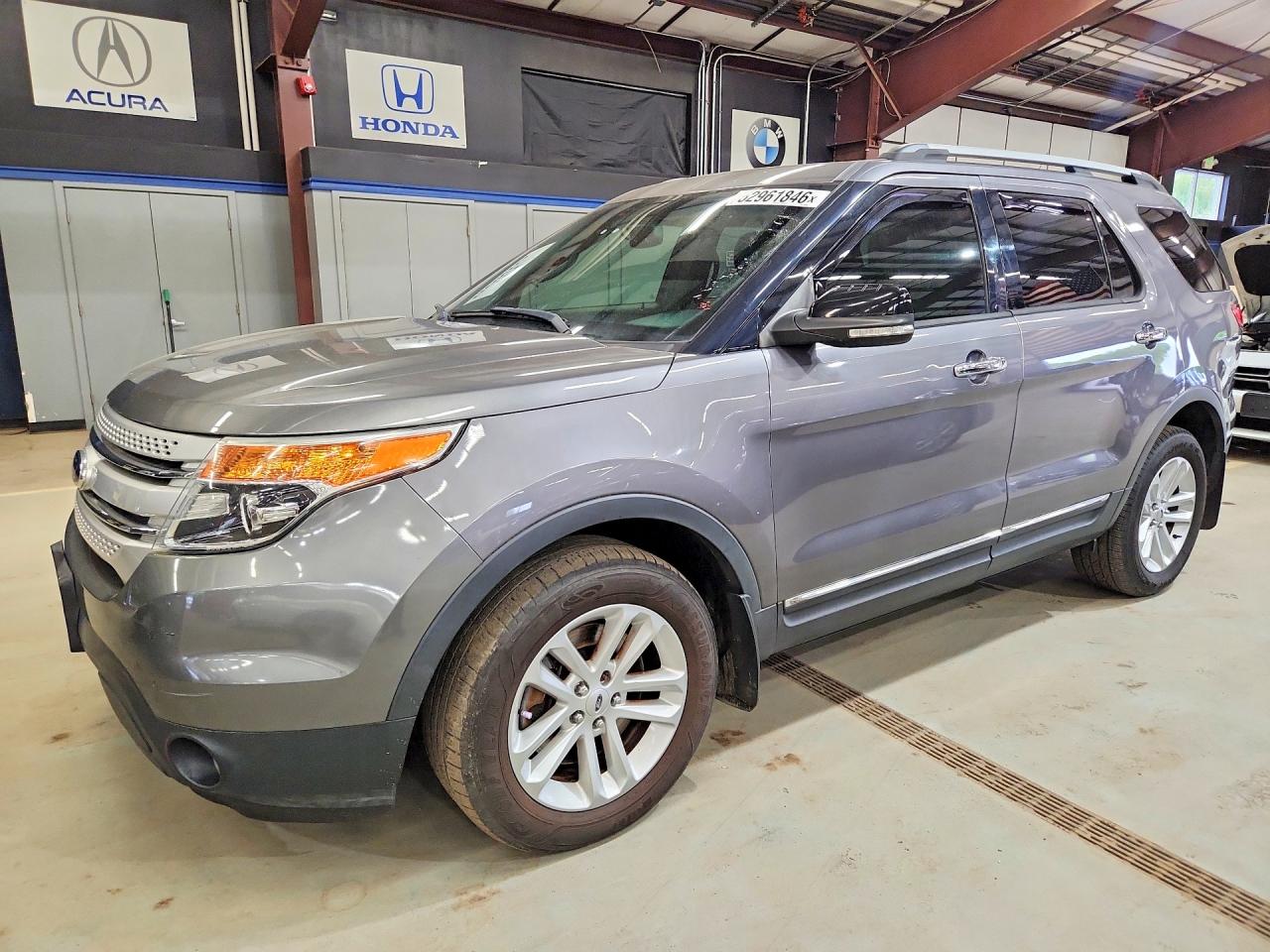 Salvage Ford Explorer Image