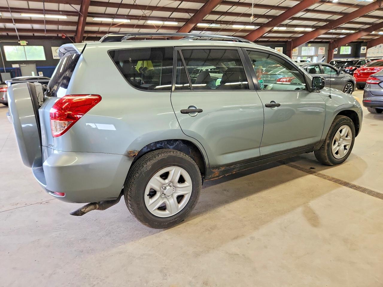 Toyota RAV4 Base