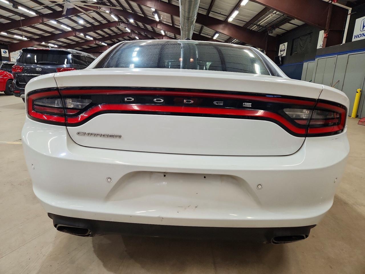 Dodge Charger Se
