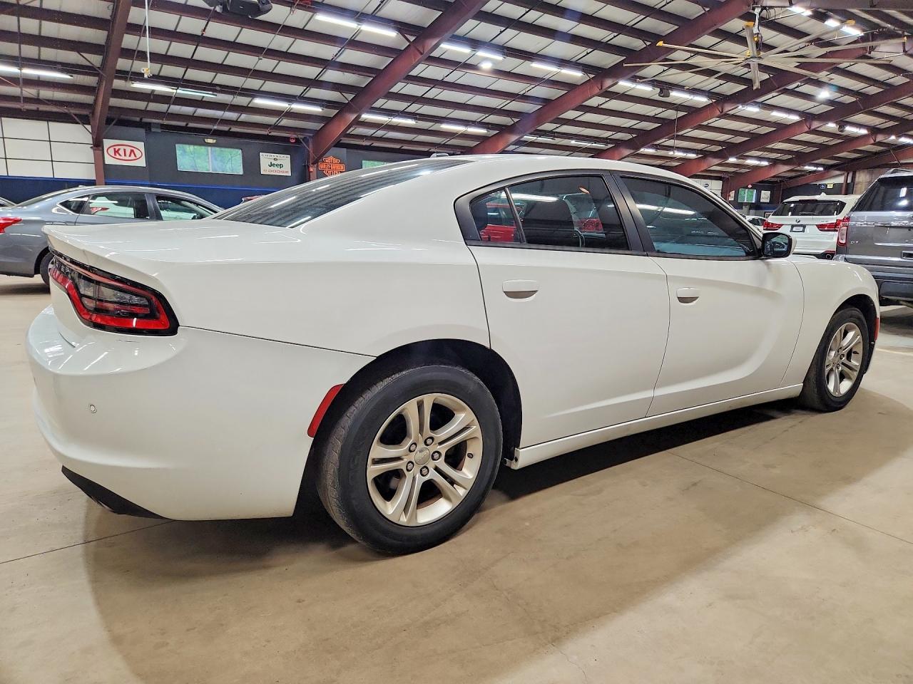 Dodge Charger Se