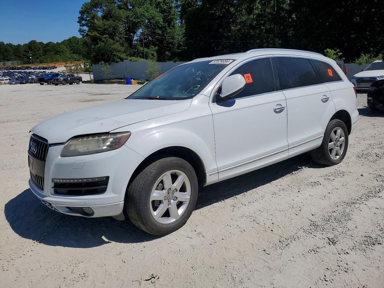 Salvage Audi Q7 Image