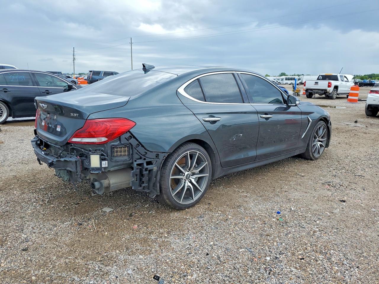 Genesis G70 3.3t D 3.3t Design Edition