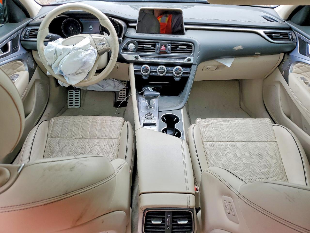 Genesis G70 3.3t D 3.3t Design Edition
