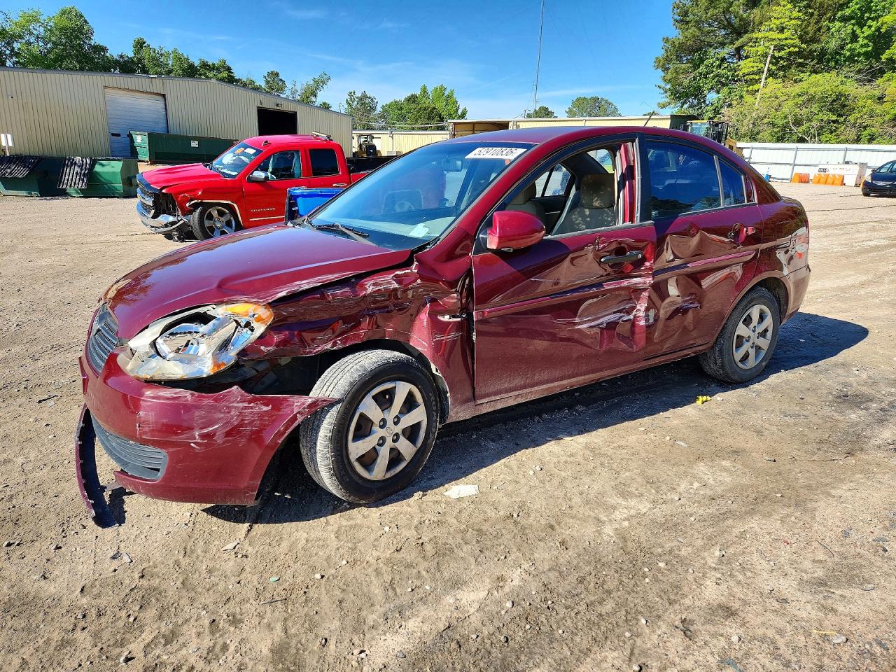 Salvage Hyundai ACCENT Image