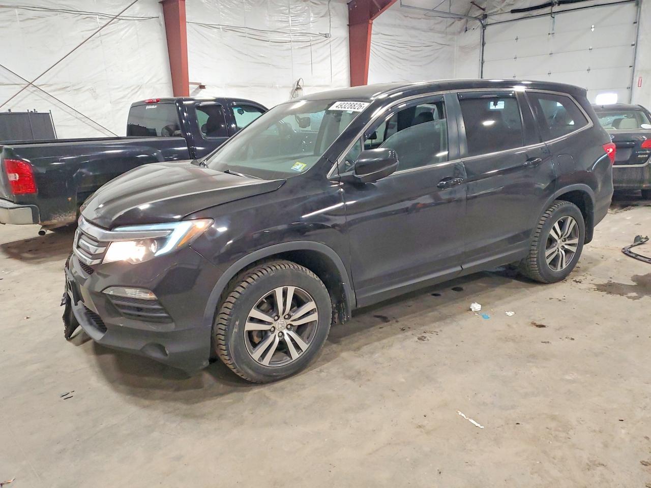 Salvage Honda Pilot Image