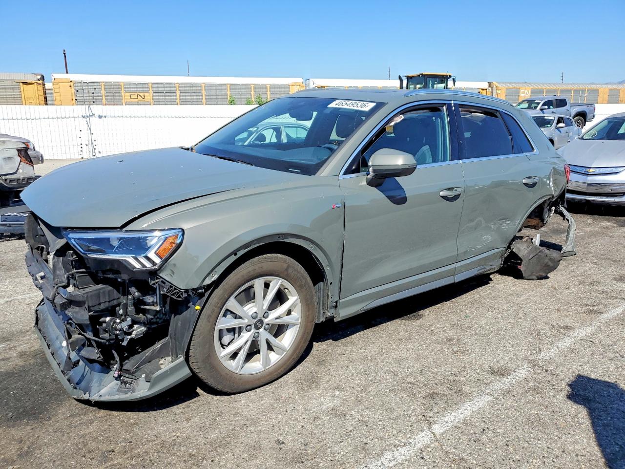 Salvage Audi Q3 Image