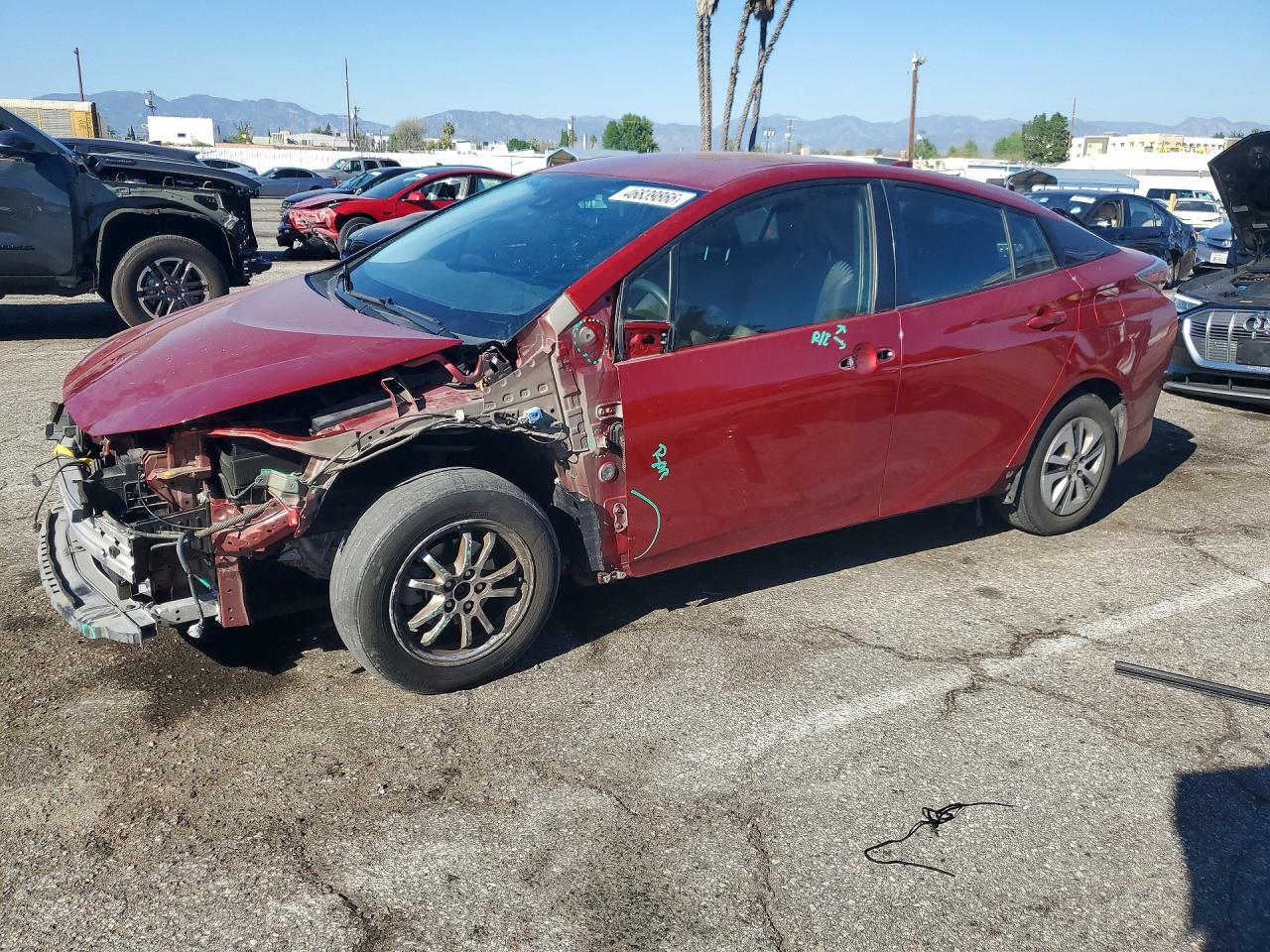 Salvage Toyota Prius Image
