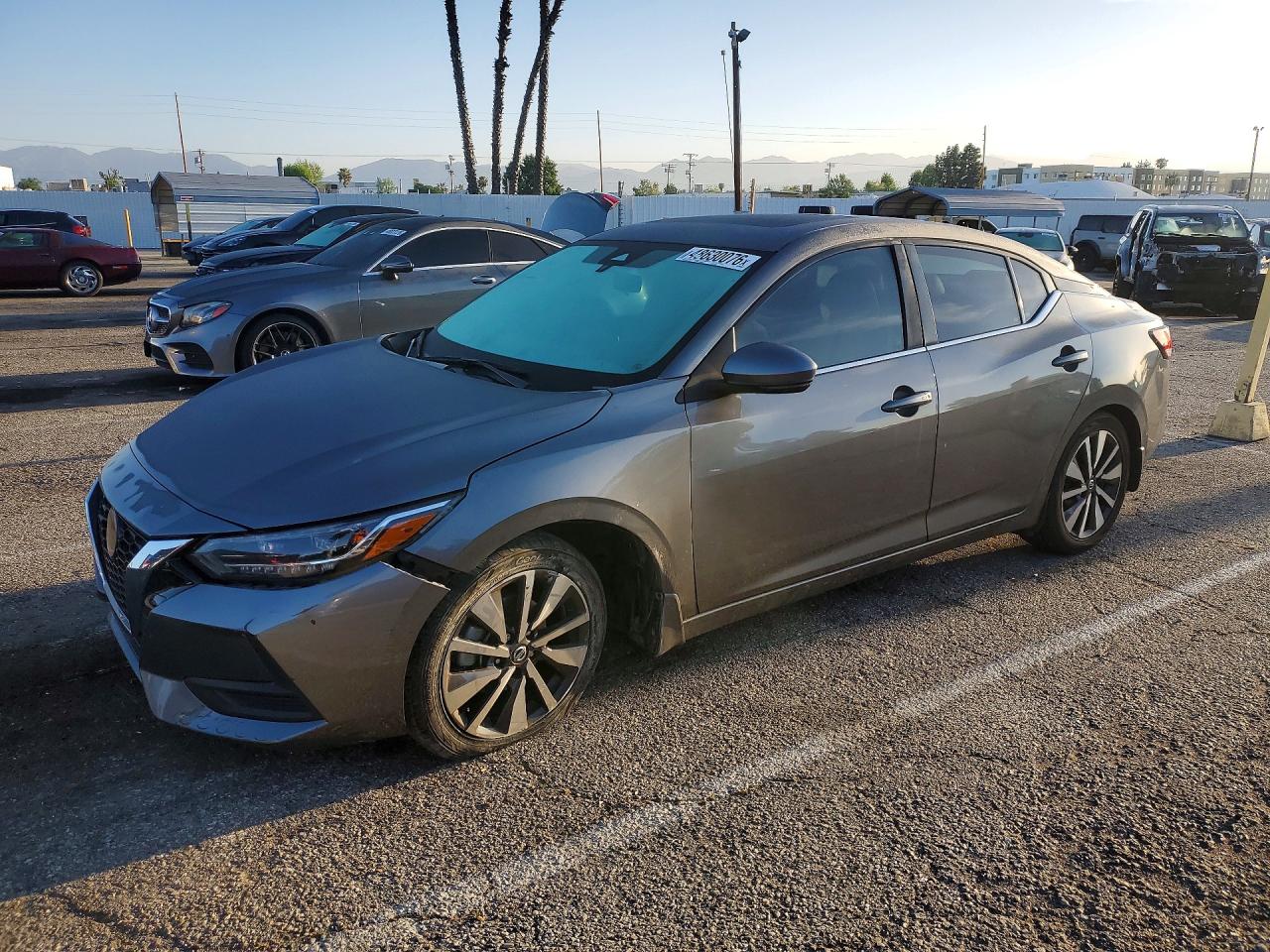 Salvage Nissan Sentra Image