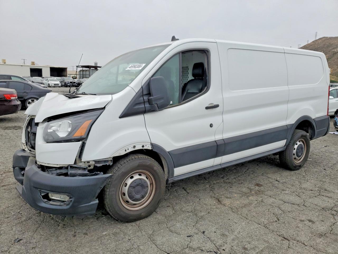 Salvage Ford Transit Image