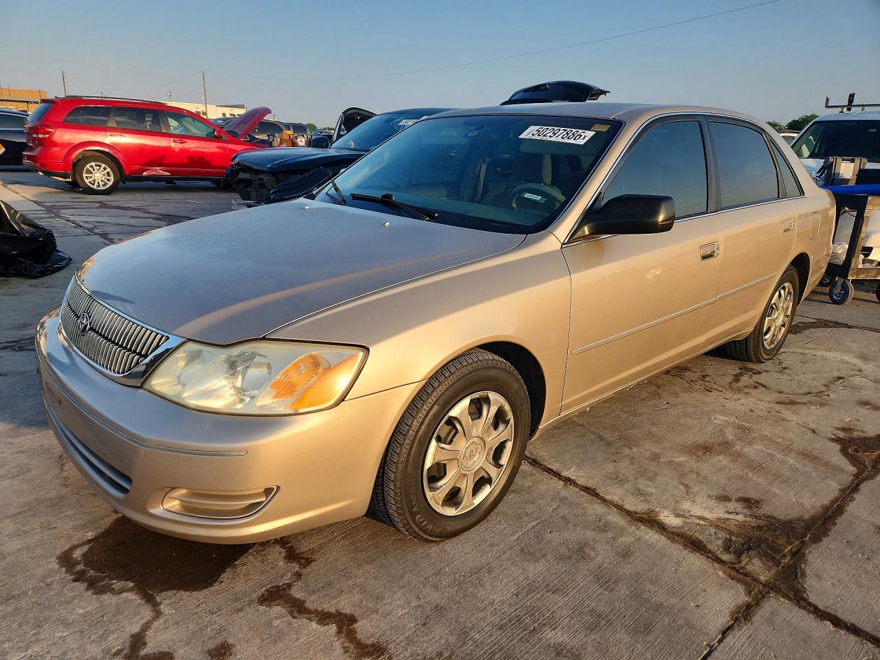 Salvage Toyota Avalon Image
