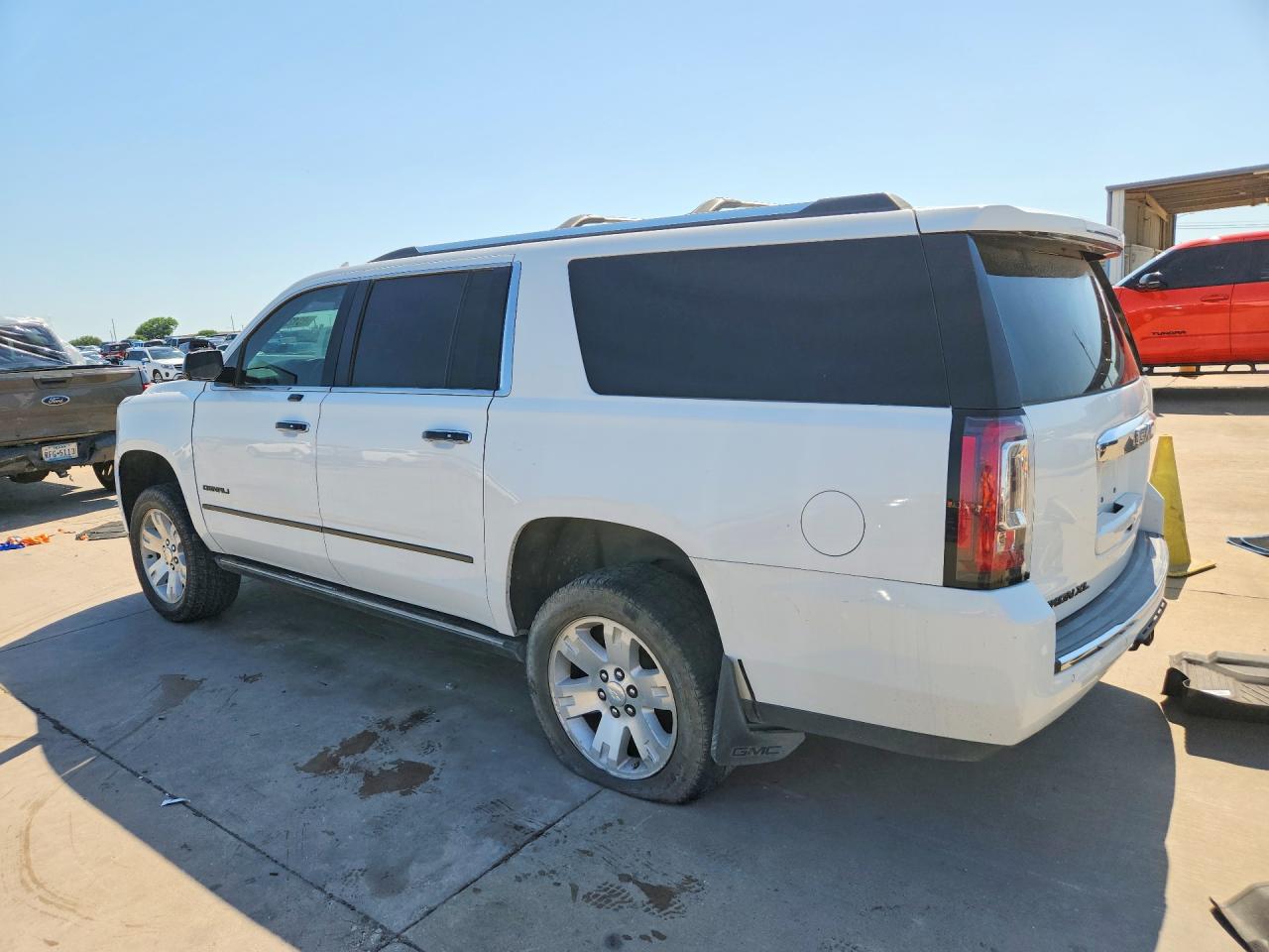GMC Yukon Denali