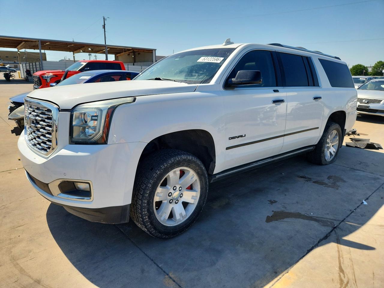 Salvage GMC Yukon Image