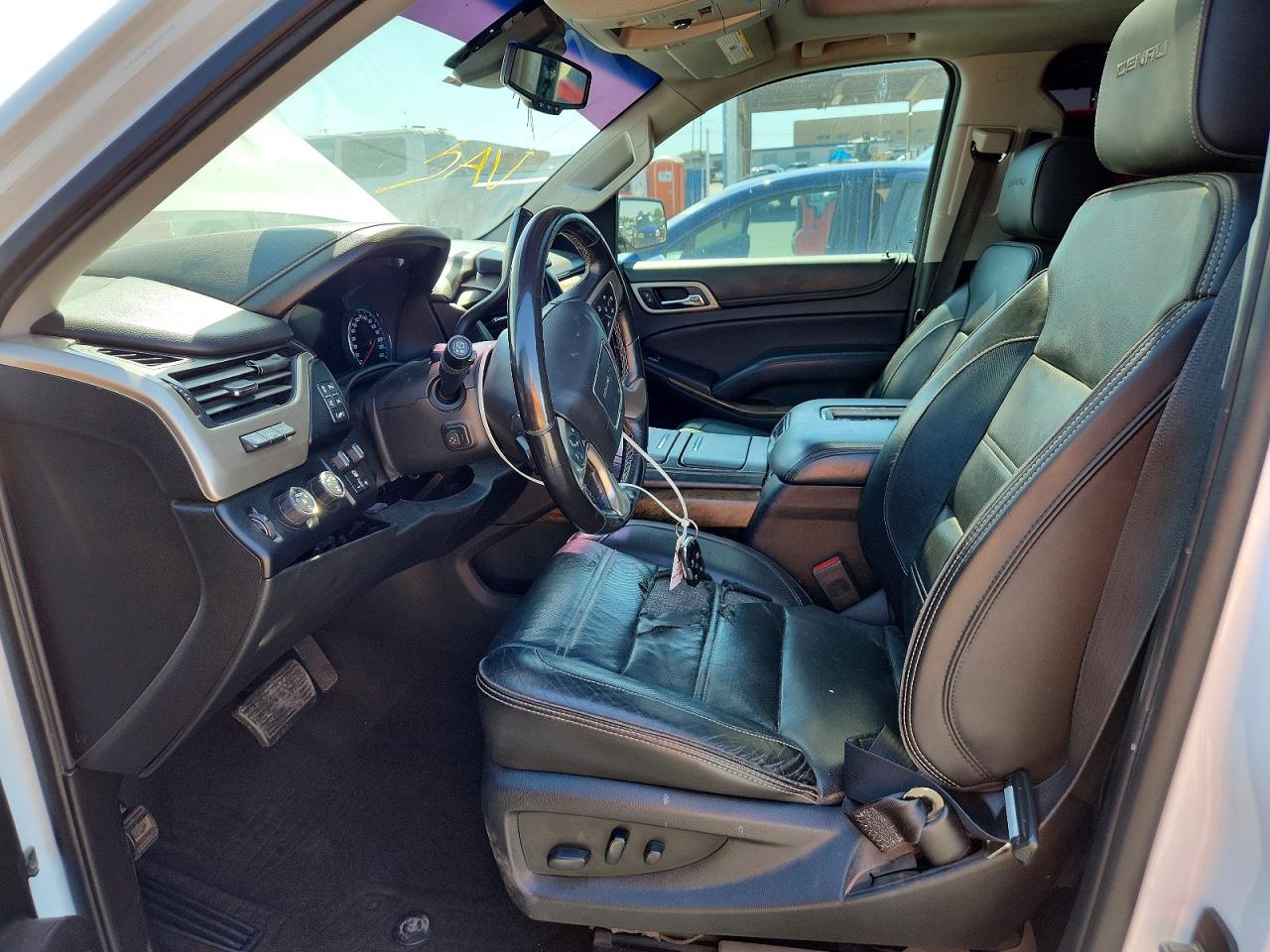 GMC Yukon Denali
