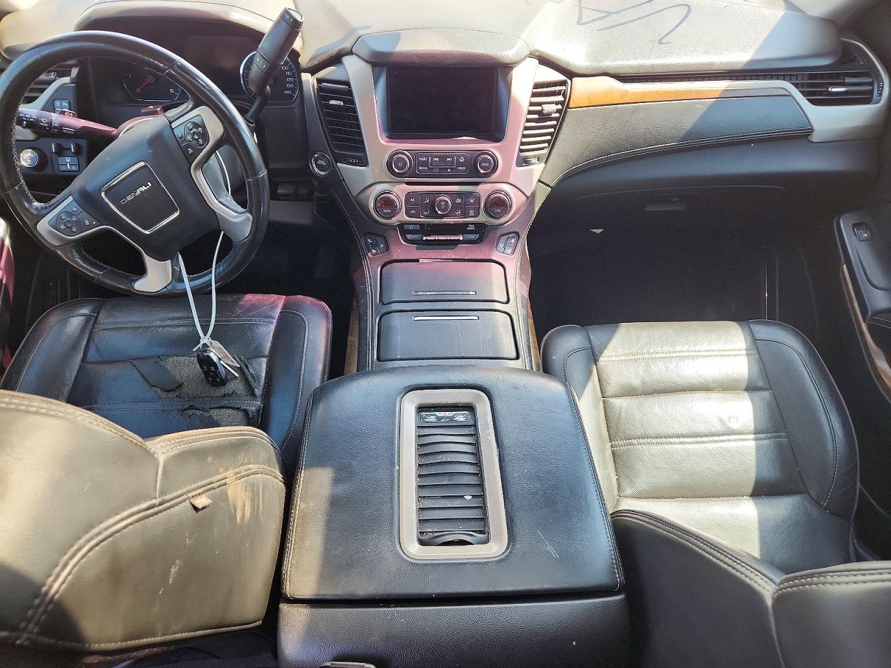 GMC Yukon Denali