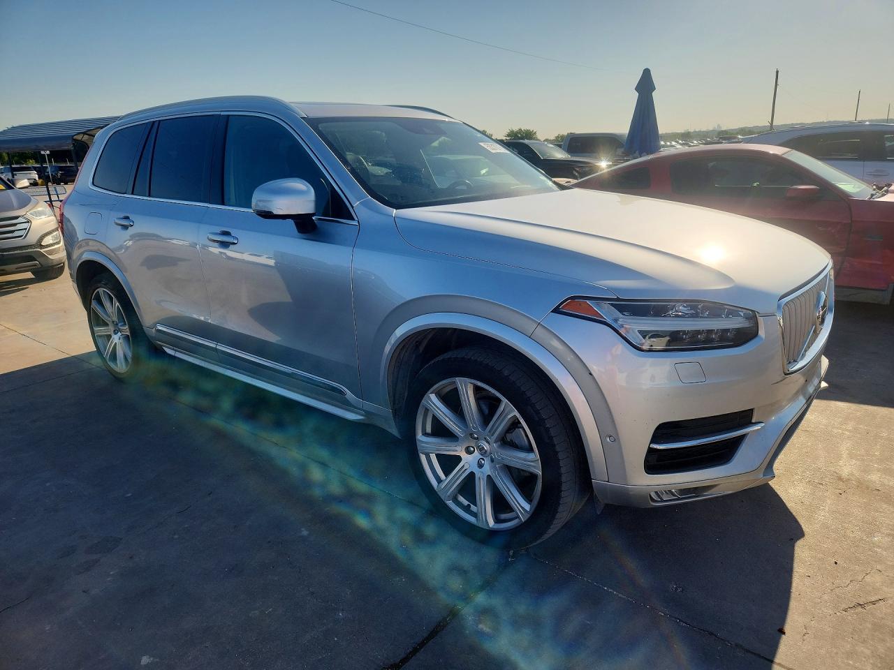 Volvo XC90 T6