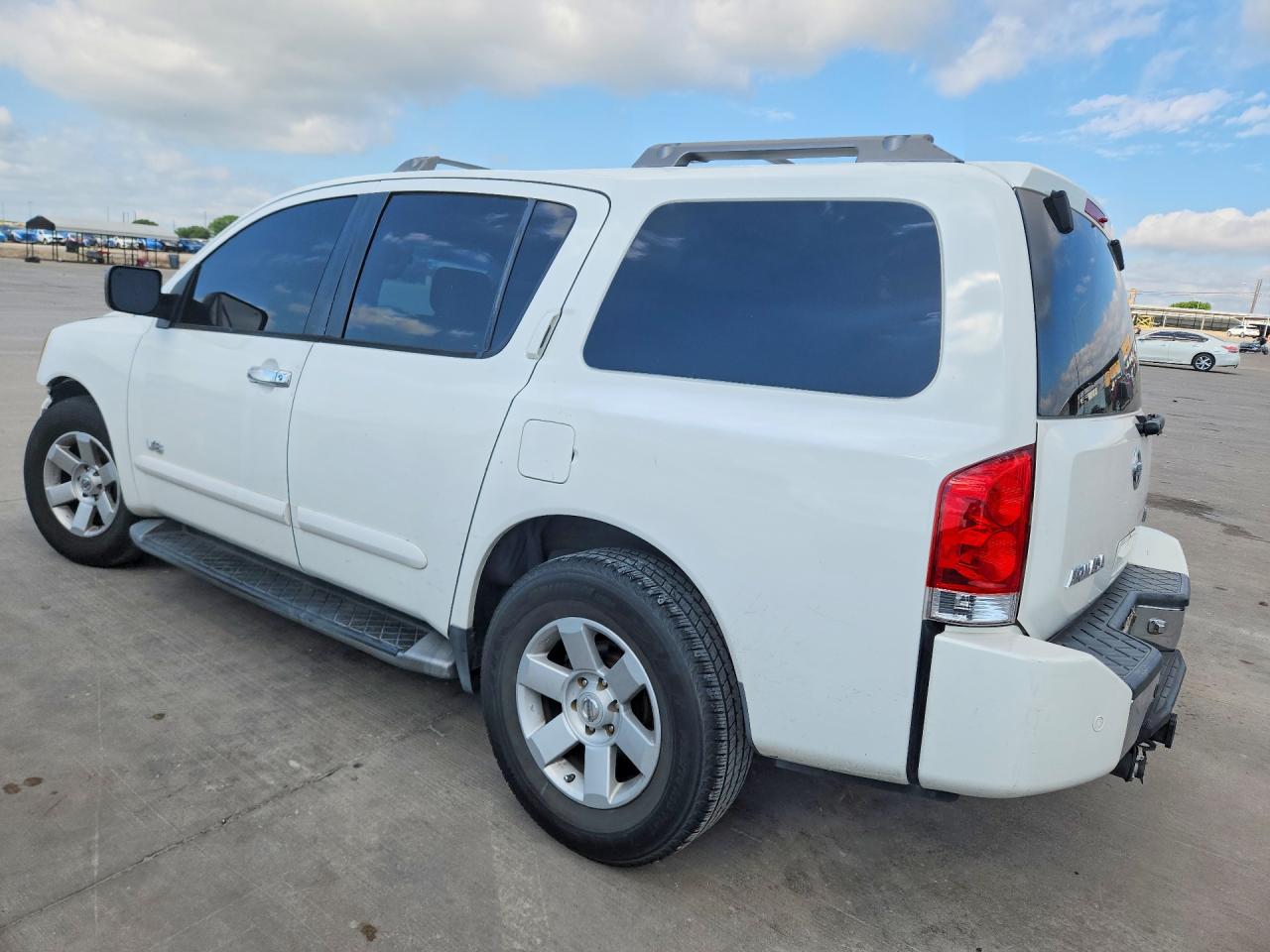 Nissan Armada Se
