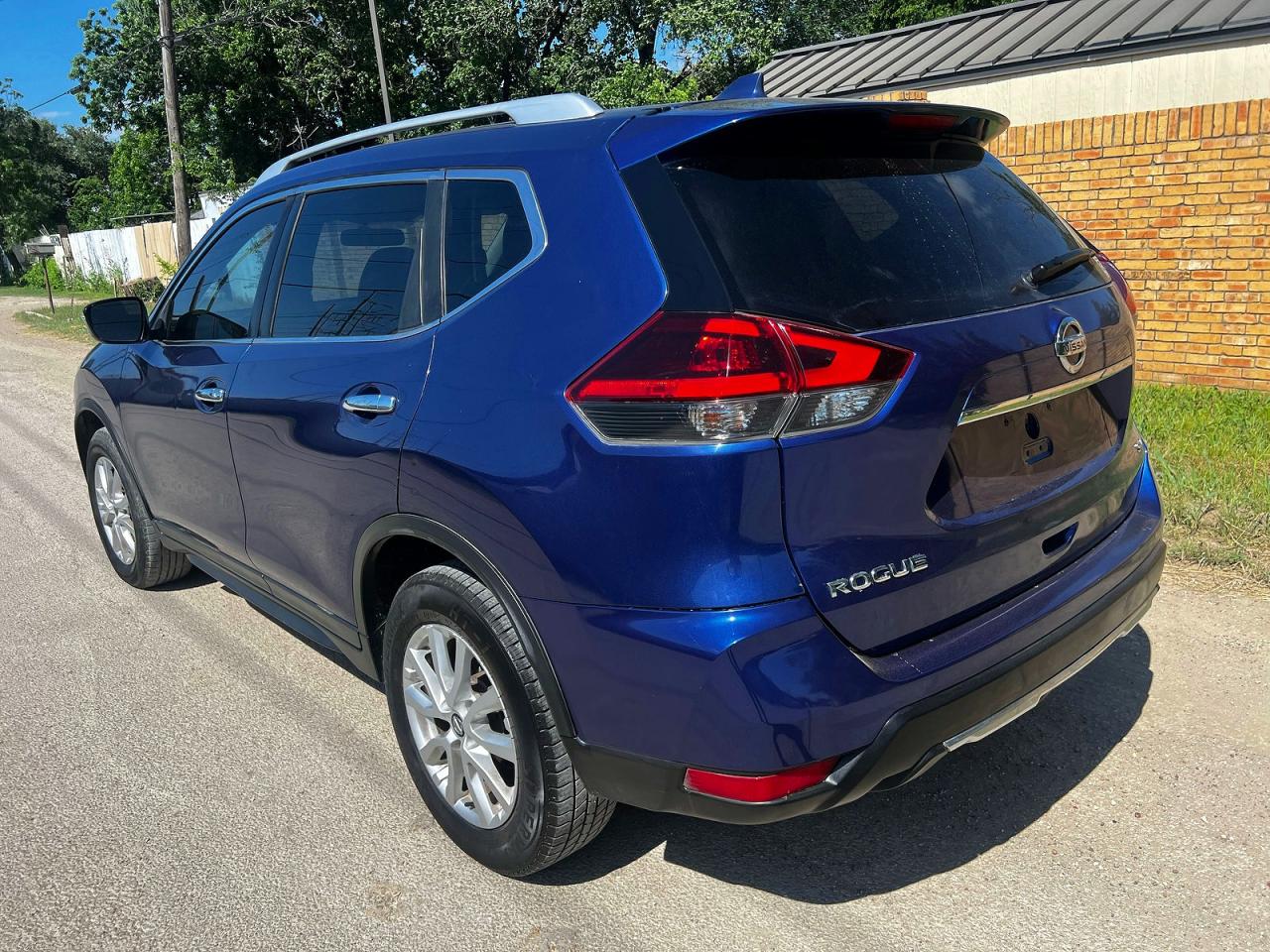 Nissan Rogue Sv