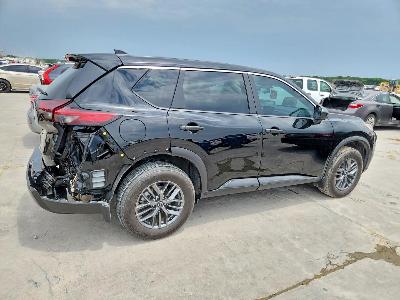 Nissan Rogue S