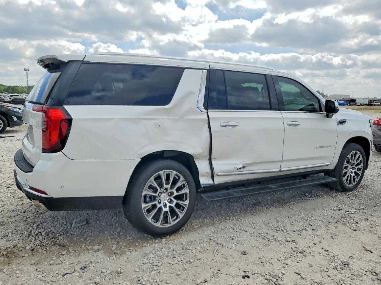 GMC Yukon Denali