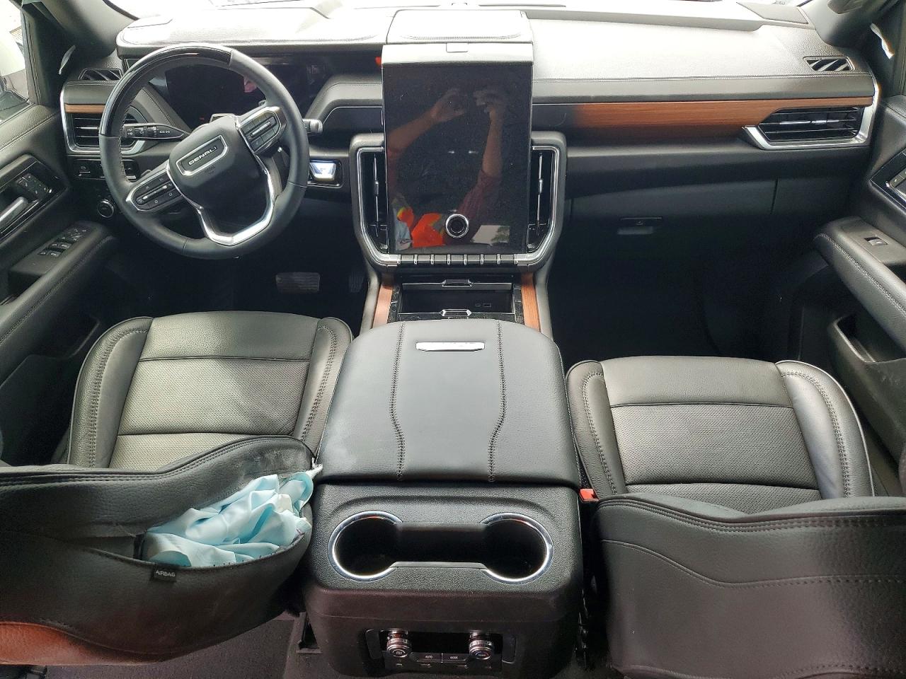 GMC Yukon Denali