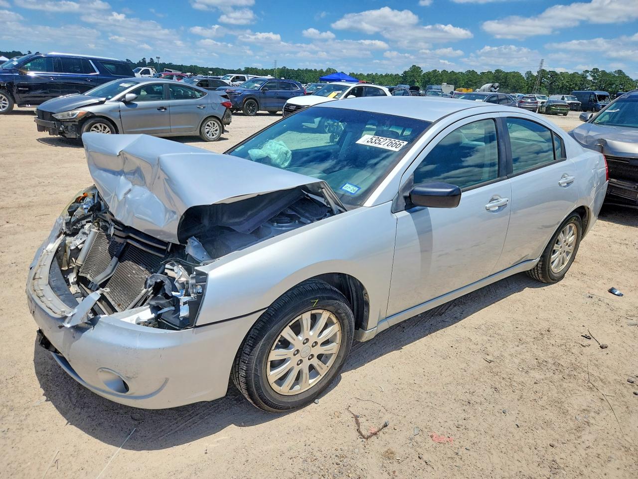 Salvage Mitsubishi Galant Image