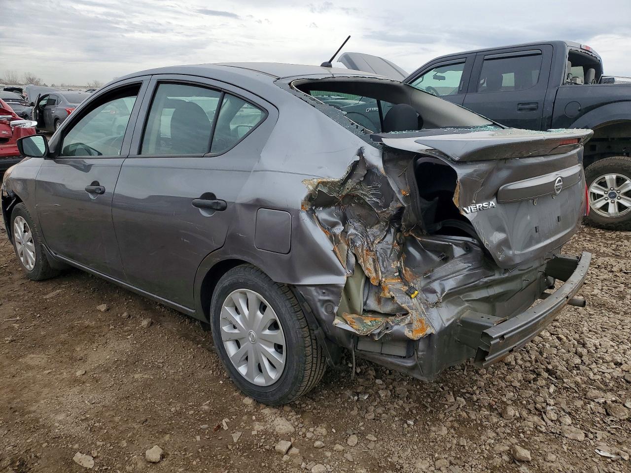 Nissan Versa 1.6 S Plus
