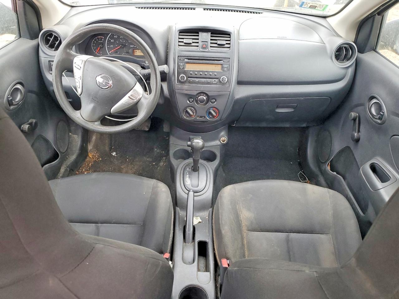 Nissan Versa 1.6 S Plus