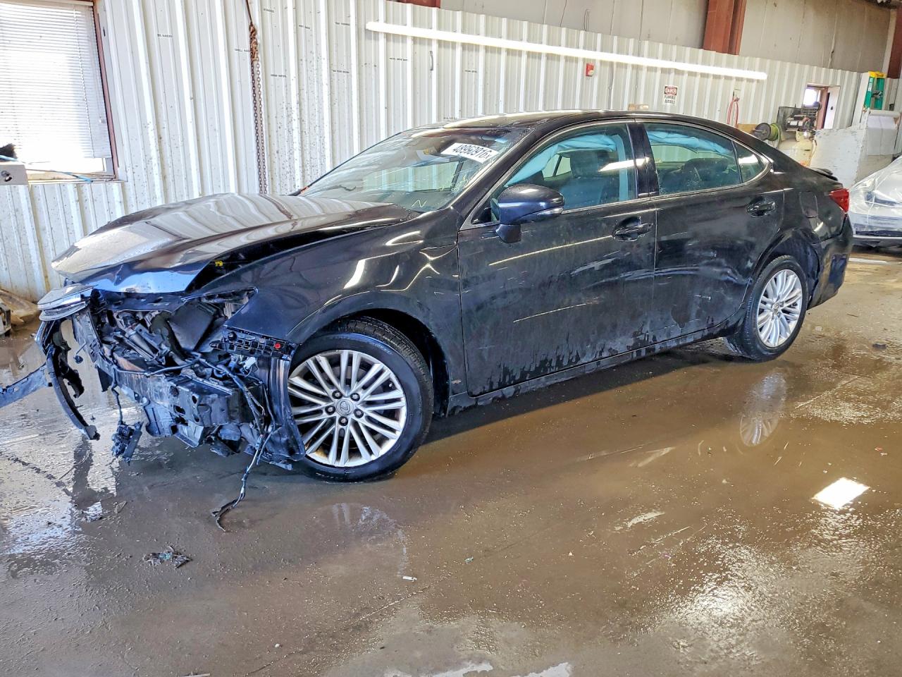 Salvage Lexus Es Image