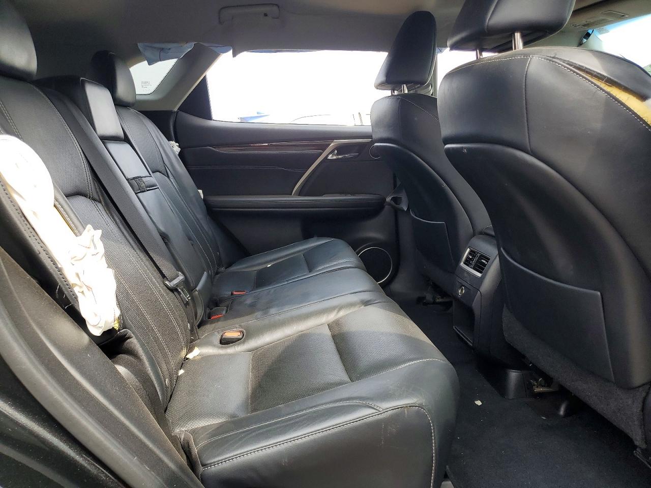 Lexus RX Base