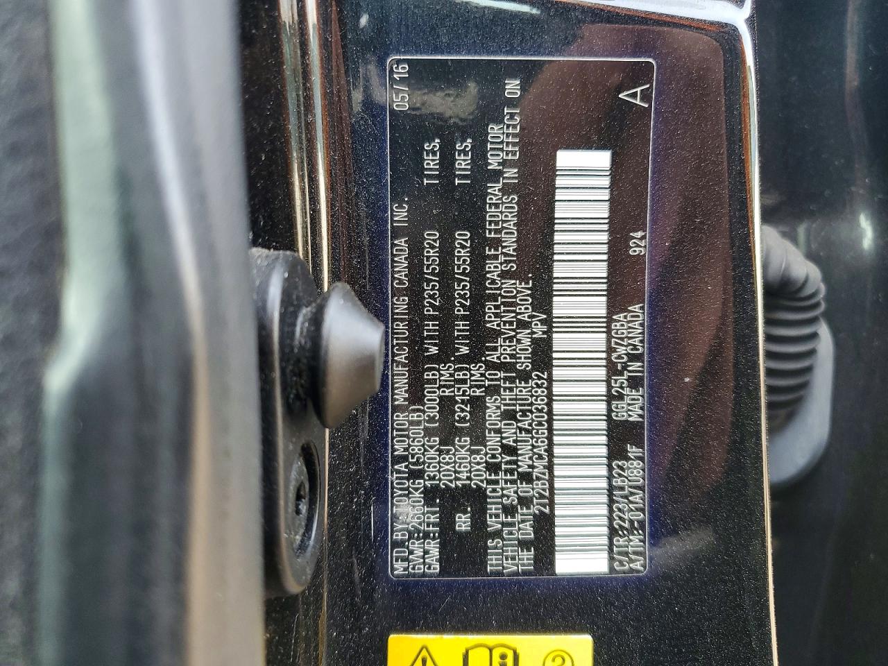 Lexus RX Base
