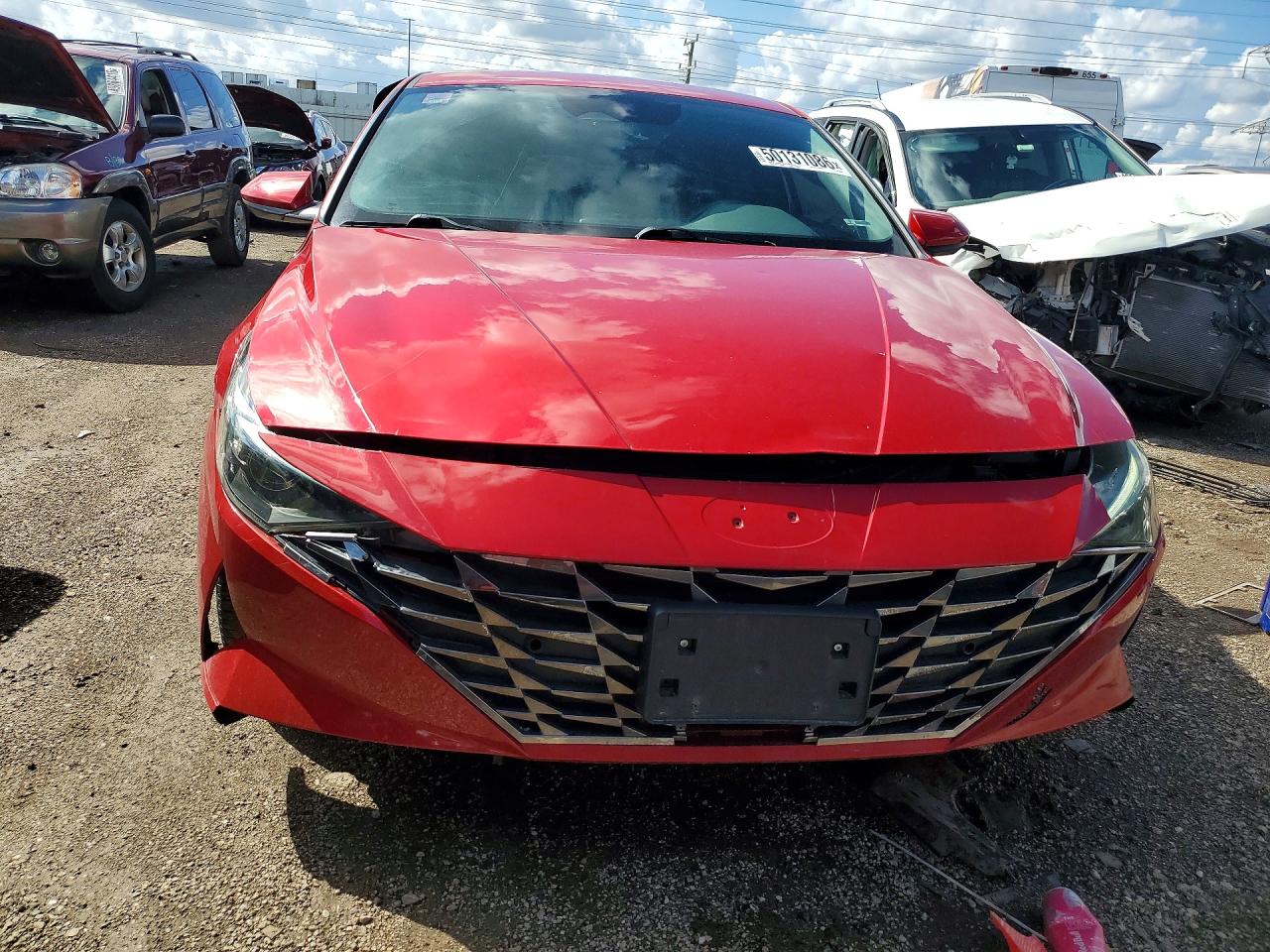 Hyundai ELANTRA Sel