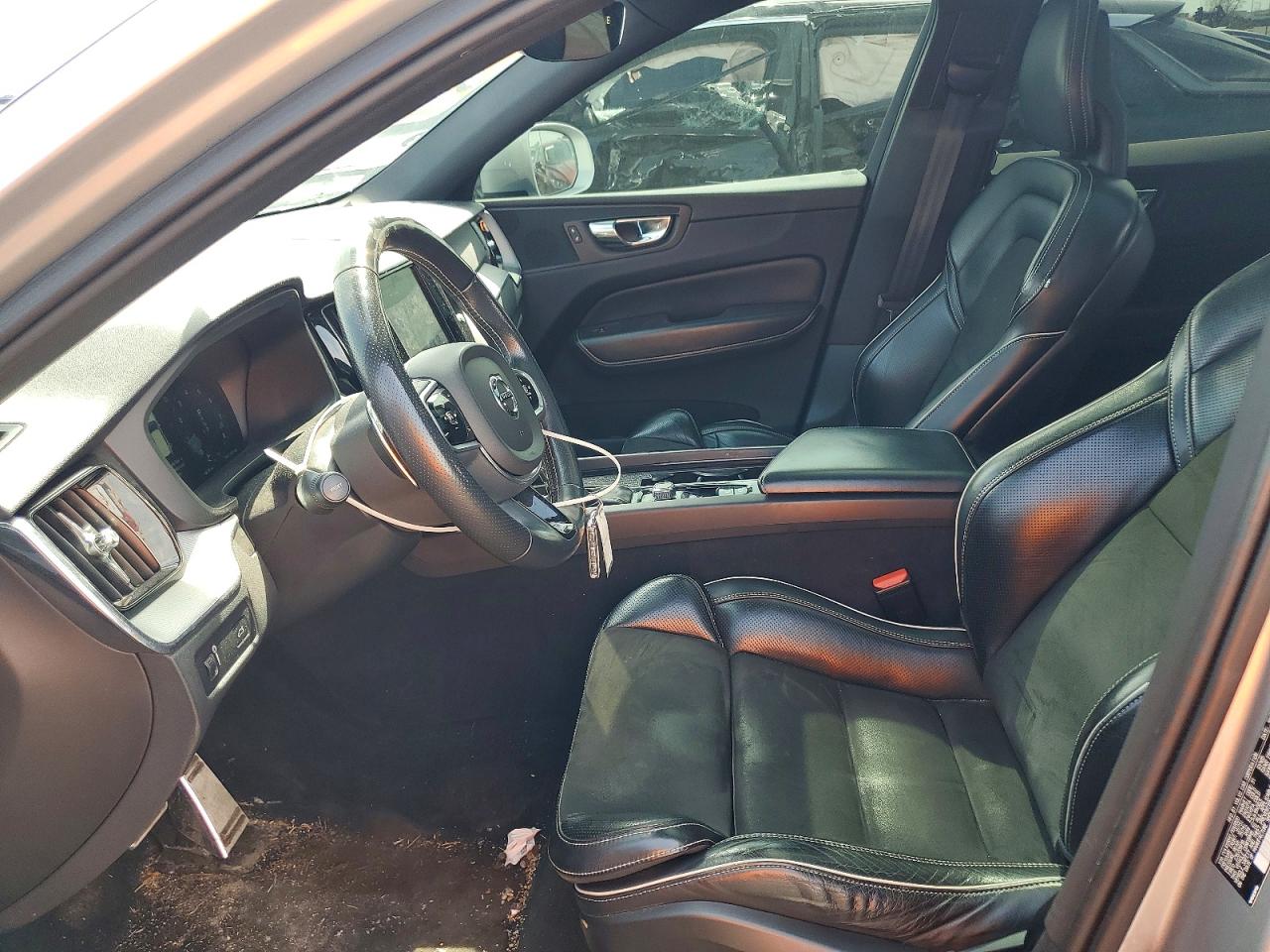 Volvo XC60 T5 R-design